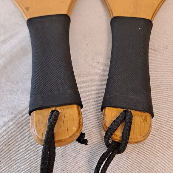 Vintage Jokari Champ Gatorade Racquet Paddle Ball Sport Wooden USA Set Of 2 - Picture 7 of 11